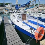 Πλωτό κατάλυμα Belem Chalenger *
